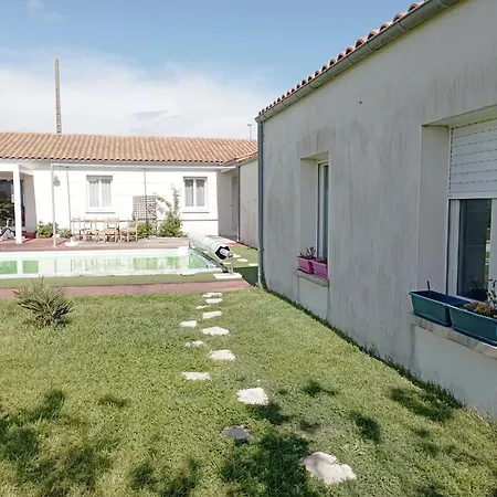 Lejlighed Avec Jardin Et Piscine A La Jarrie