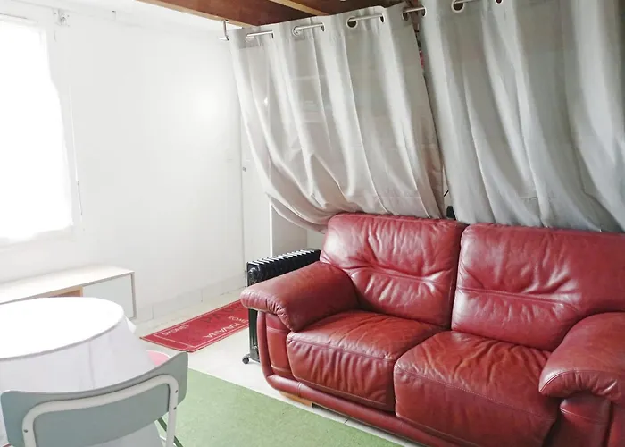 Avec Jardin Et Piscine A La Jarrie