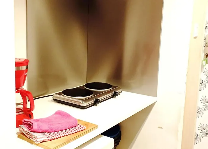 Avec Jardin Et Piscine A Apartamento La Jarrie